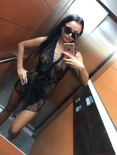 Bostan VIP Escort Bayan Naz