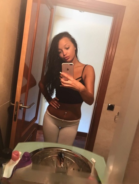 Kinaliada VIP Escort Serra
