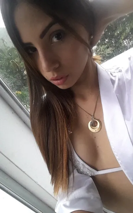 Irmak Tuzla Escort Profil Resmi Irmak - Tuzla VIP Escort Bayan Modeli - Gerçek Fotoğraflı İlan